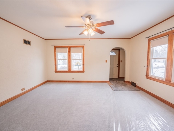 Residentialhouse for sale picture with an address of  2022 8th Street in Eau Claire and a list price of 255000