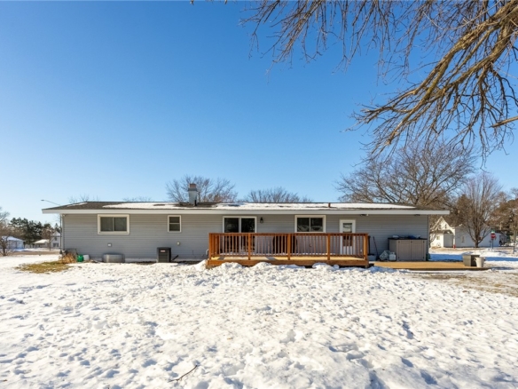 Residentialhouse for sale picture with an address of  21 Pearl Street in Taylor and a list price of 225000