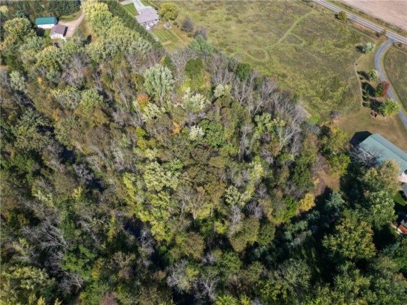 Residentialhouse for sale picture with an address of  21407 102nd Avenue in Cadott and a list price of 519900