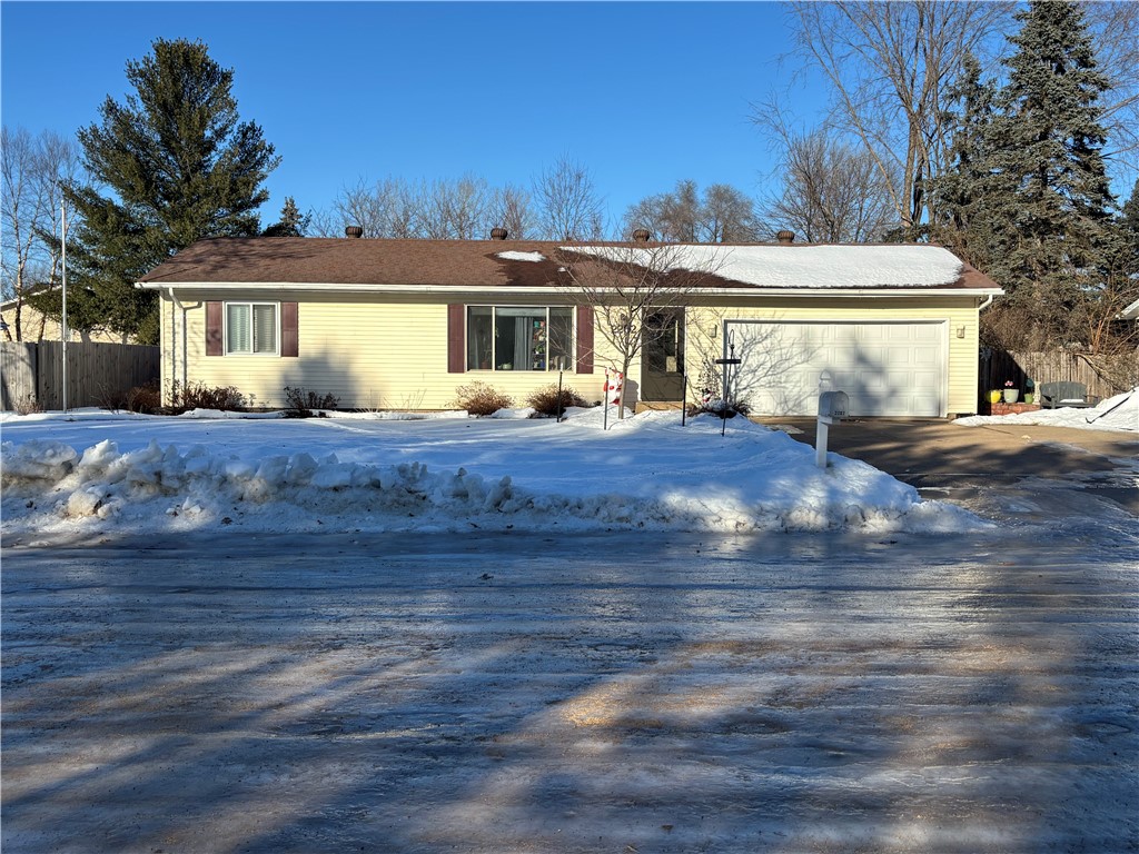 2202-Crestview-Eau-Claire-WI-54703-9