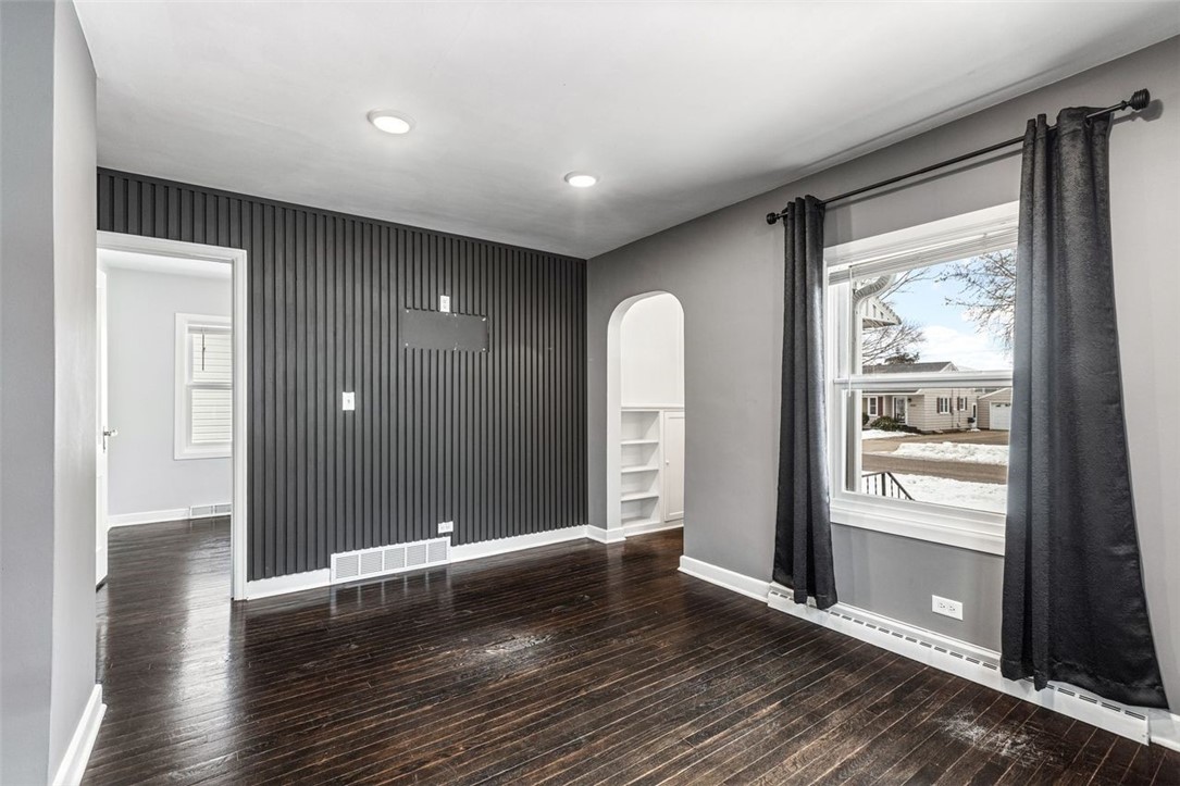 2214-Sherwin-Eau-Claire-WI-54701-2