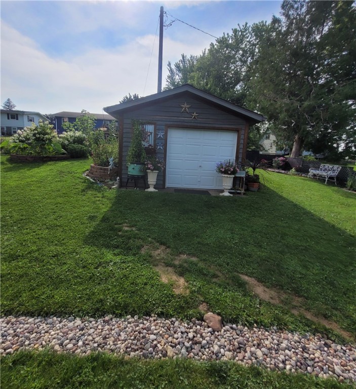 222-Ayers-Neillsville-WI-54456-7