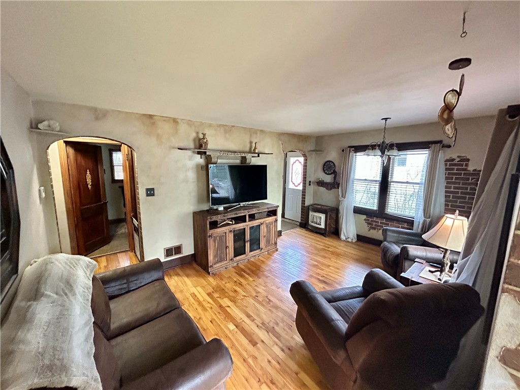 2226-Valley-View-Eau-Claire-WI-54703-2