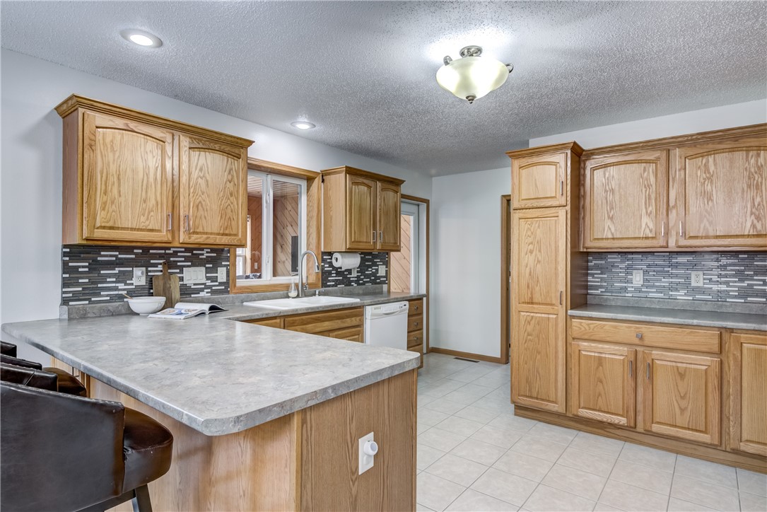 2351-11-14-Cameron-WI-54822-2