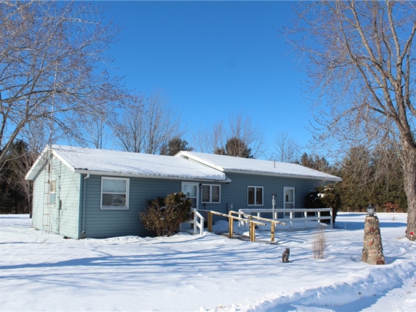 Residentialhouse for sale picture with an address of  24154 Herman Johnson Road in Siren and a list price of 425000