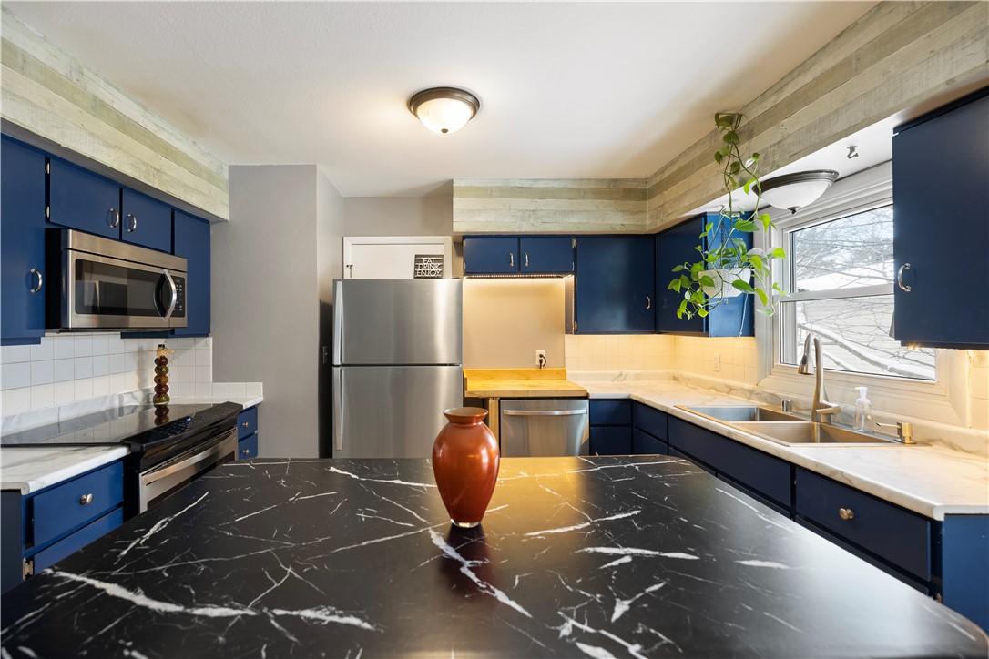 2508-Hamilton-Eau-Claire-WI-54701-3