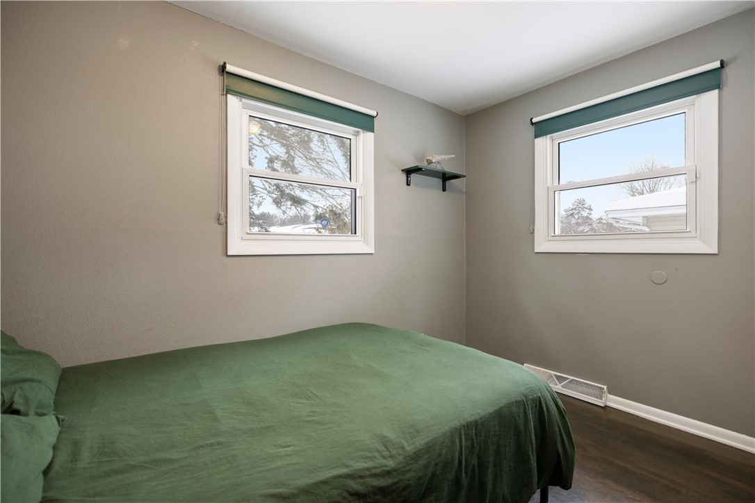 2508-Hamilton-Eau-Claire-WI-54701-4