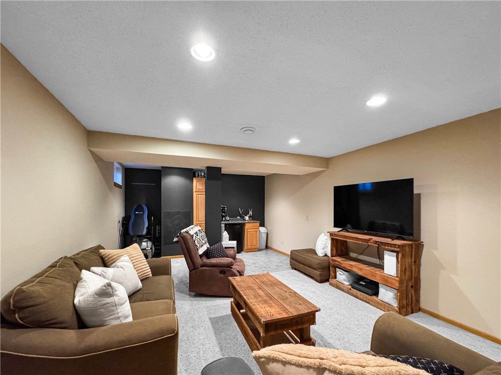 2515-Ridgewood-Menomonie-WI-54751-5