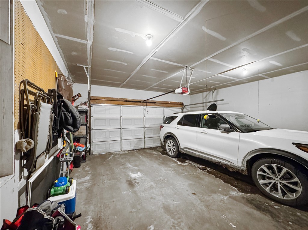 2515-Ridgewood-Menomonie-WI-54751-7