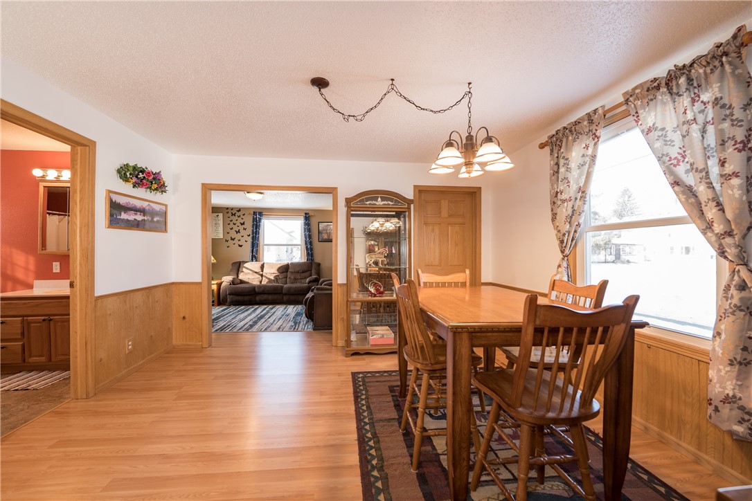 255-Vine-Mondovi-WI-54755-2