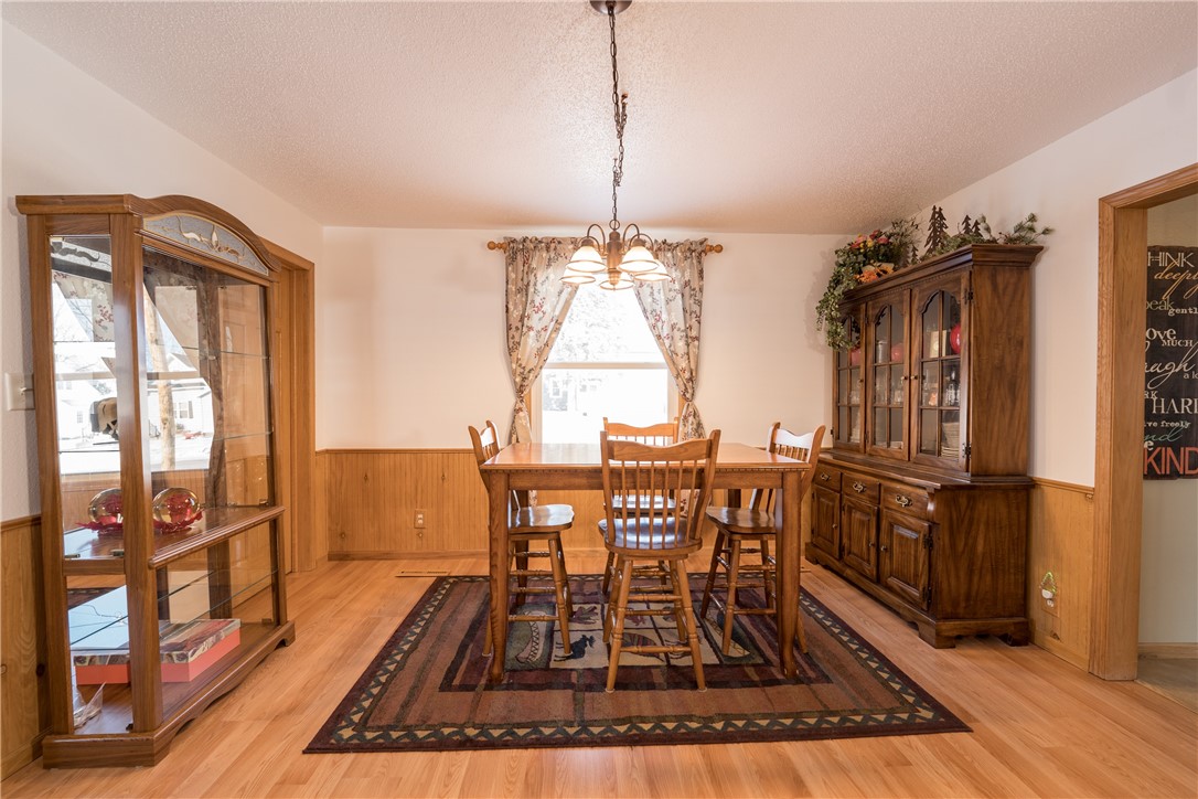 255-Vine-Mondovi-WI-54755-3