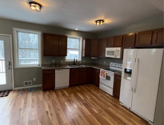 Residentialhouse for sale picture with an address of  25997 Mondovi Street in Eleva and a list price of 184900