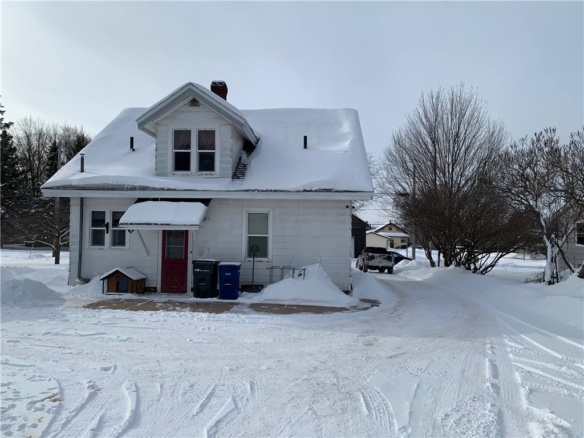 Residentialhouse for sale picture with an address of  266 Sherry Avenue in Park Falls and a list price of 170000
