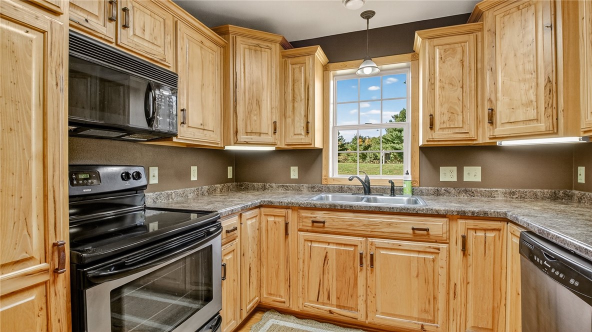 28007-126th-New-Auburn-WI-54757-2