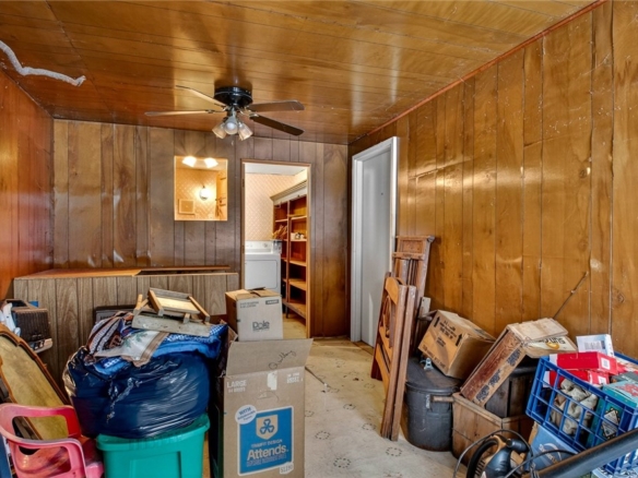 Residentialhouse for sale picture with an address of  28034 295th Avenue in Holcombe and a list price of 159900