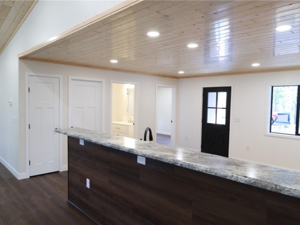 Residentialhouse for sale picture with an address of  29075 Deerpath Pass in Danbury and a list price of 289000