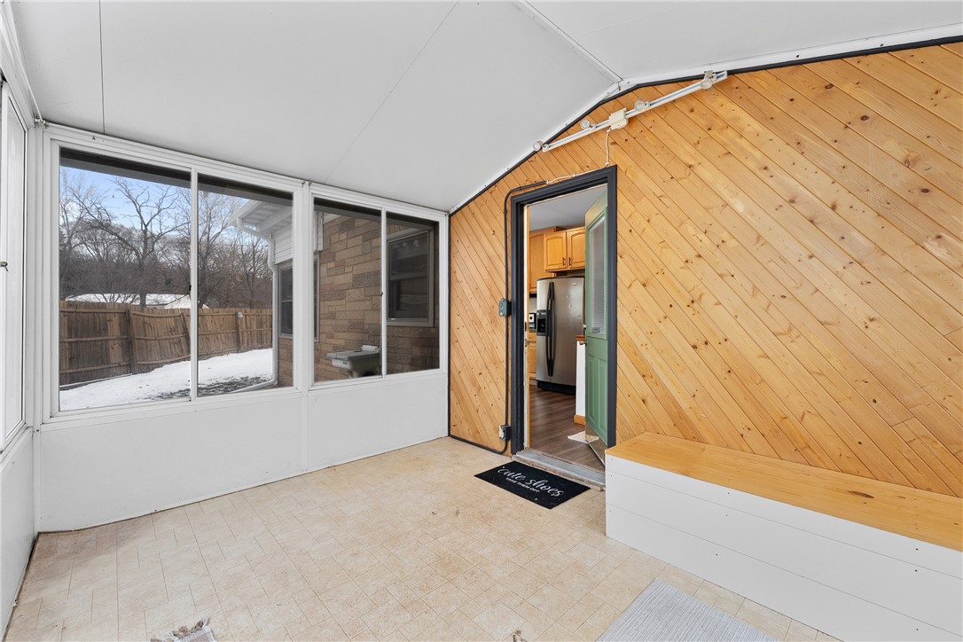 3024-7th-Eau-Claire-WI-54703-6