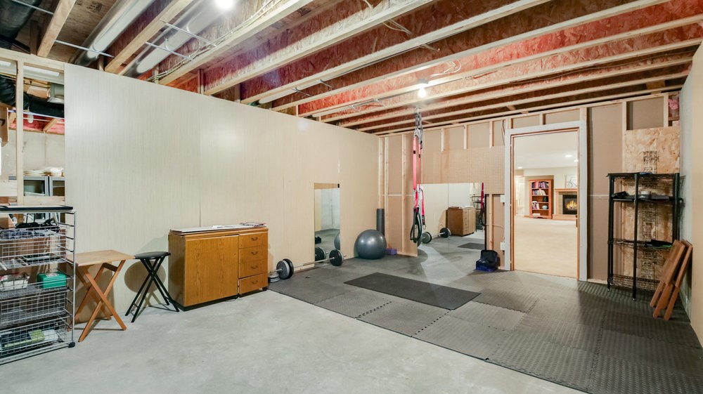 3122-Anric-Eau-Claire-WI-54701-8