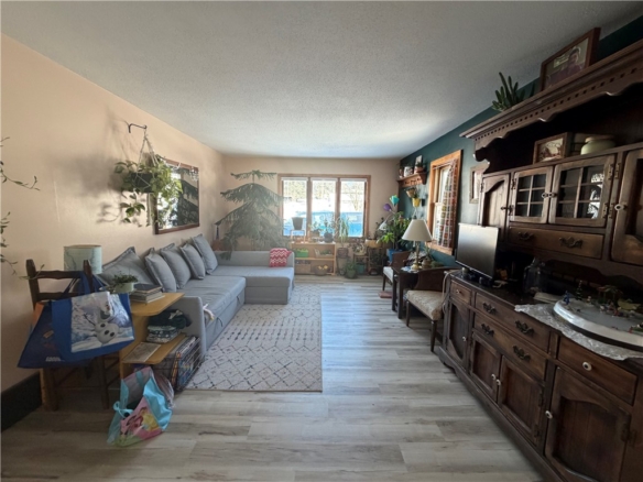 Residentialhouse for sale picture with an address of  322 6th Avenue in Shell Lake and a list price of 175000