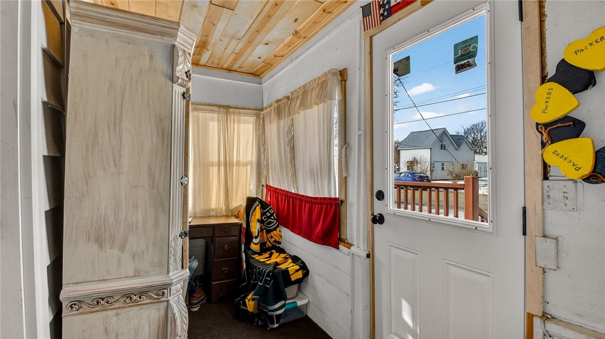 35482-4th-Independence-WI-54747-2