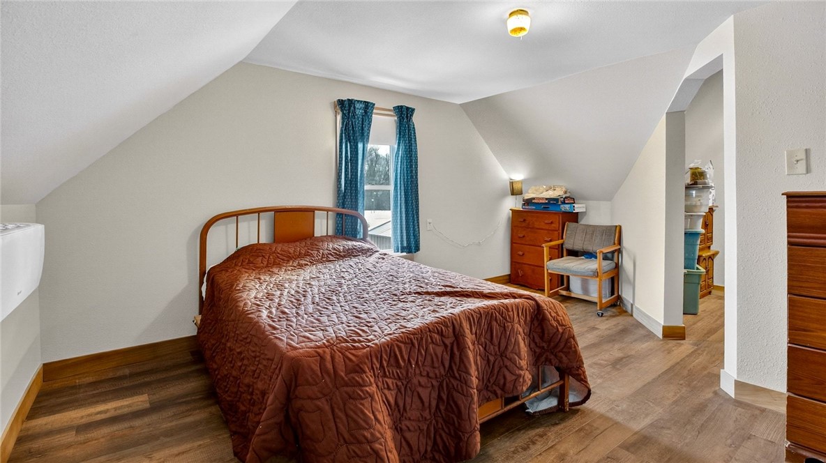 35482-4th-Independence-WI-54747-5