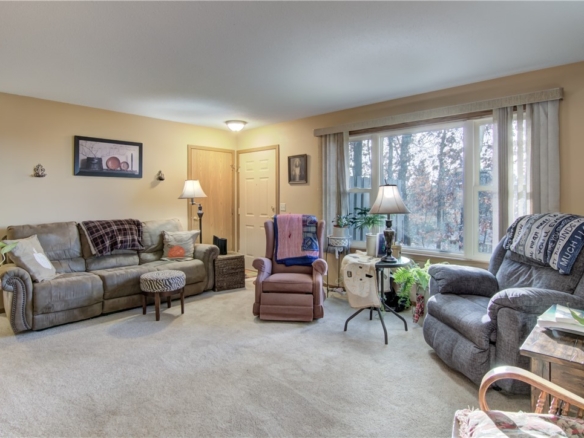 Residentialhouse for sale picture with an address of  3635 Oak Tree Lane in Eau Claire and a list price of 209900