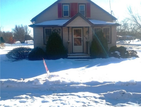 Residentialhouse for sale picture with an address of  400 Stanley Street in Thorp and a list price of 235000