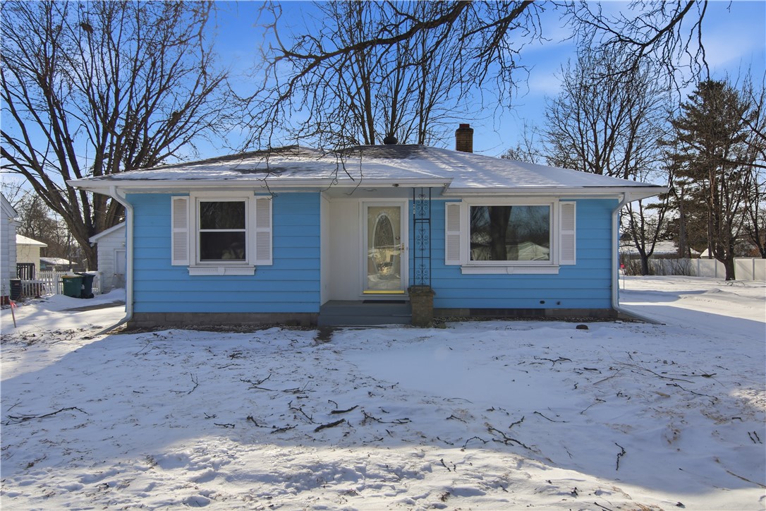 401-Long-Eau-Claire-WI-54703-9