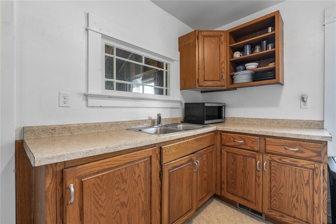 50837-Francis-Osseo-WI-54758-4