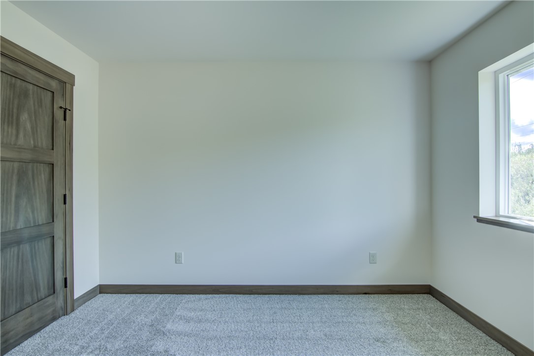 521-Hagman-Eau-Claire-WI-54703-4