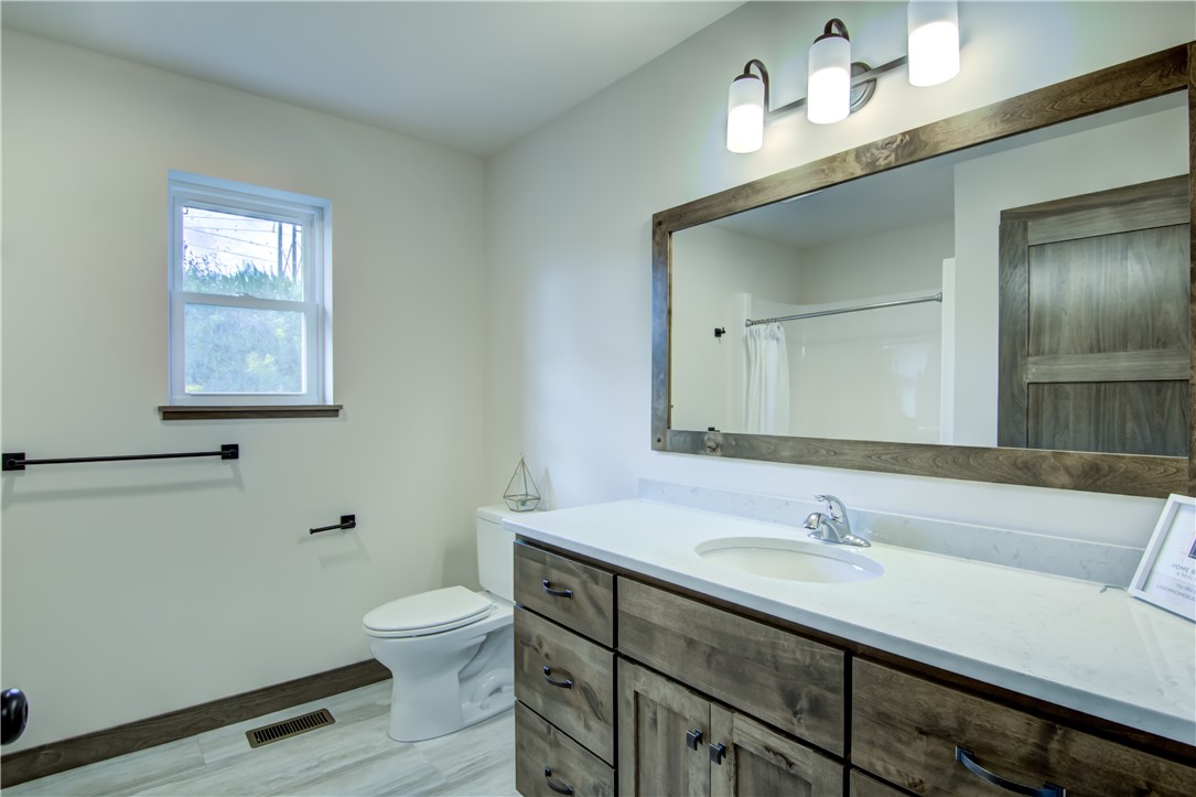 521-Hagman-Eau-Claire-WI-54703-7