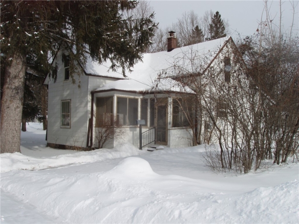 Residentialhouse for sale picture with an address of  522 Paddock Avenue in Park Falls and a list price of 84900