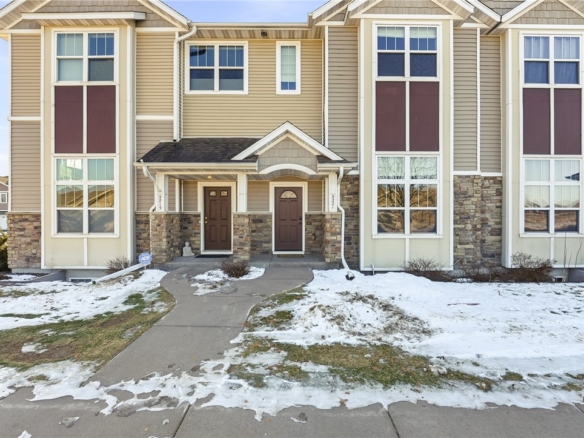 Residentialhouse for sale picture with an address of  5221 Stonewood Drive in Eau Claire and a list price of 275000