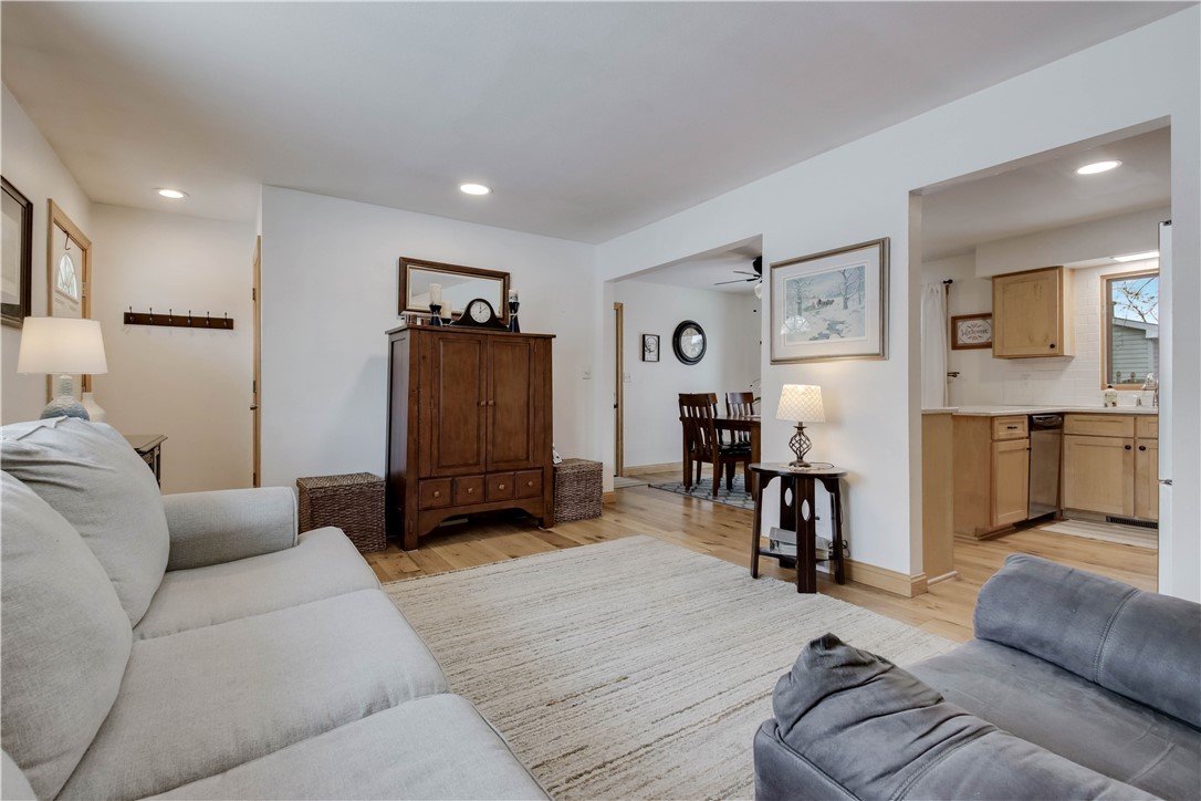 612-10th-Altoona-WI-54720-3