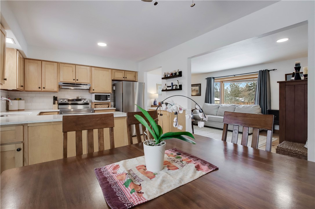 612-10th-Altoona-WI-54720-6