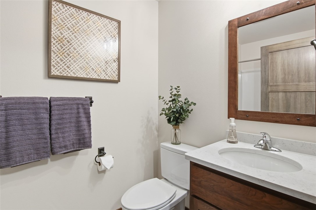 661-Hagman-Eau-Claire-WI-54703-3