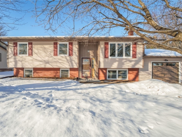 Residentialhouse for sale picture with an address of  711 Wisconsin Street in Fall Creek and a list price of 340000