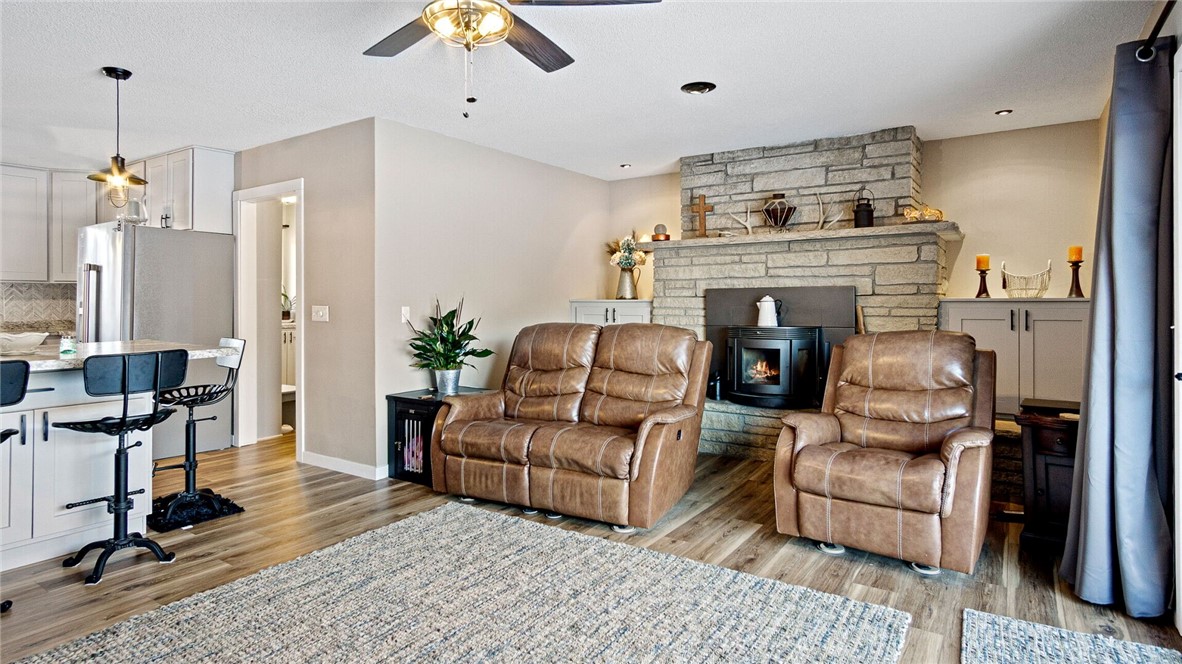 809-High-Colfax-WI-54730-8