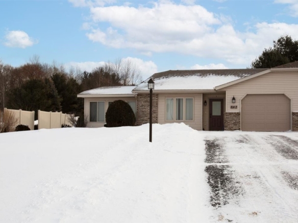 Residentialhouse for sale picture with an address of  814 29th Ave  in Menomonie and a list price of 249900