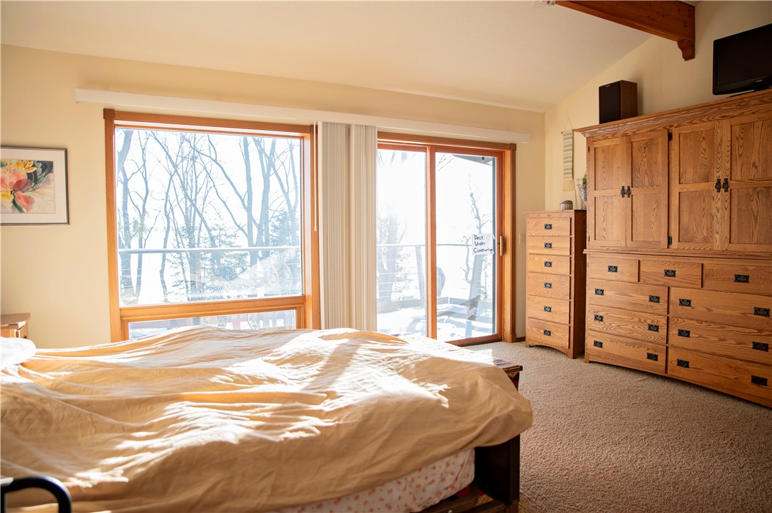 8749-164th-Chippewa-Falls-WI-54729-4