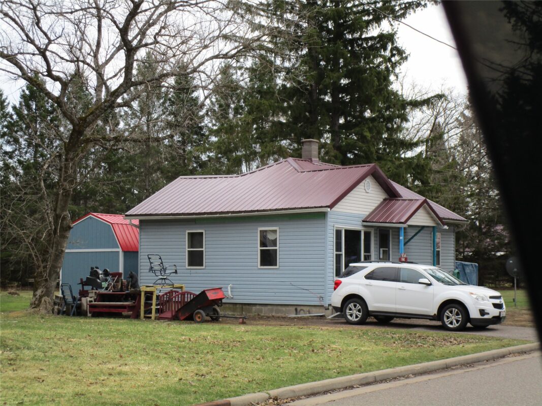 904 Washington Street, Hawkins, WI — photo 3
