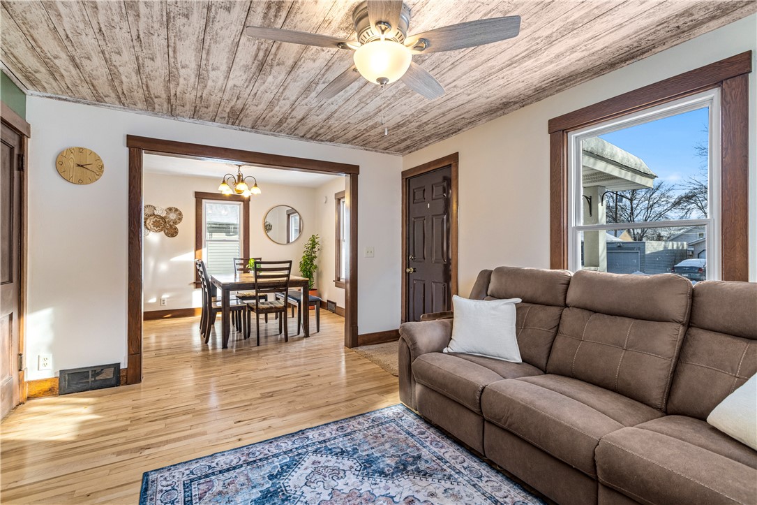 924-James-Eau-Claire-WI-54703-1