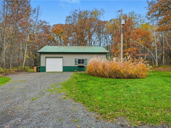 Residentialhouse for sale picture with an address of  E29206 River Road in Stanley and a list price of 579900