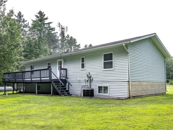 Residentialhouse for sale picture with an address of  N1198 Sterling Avenue in Neillsville and a list price of 345000