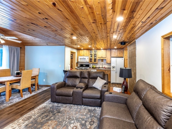 Residentialhouse for sale picture with an address of  N2651 County Road I  in Black River Falls and a list price of 339900