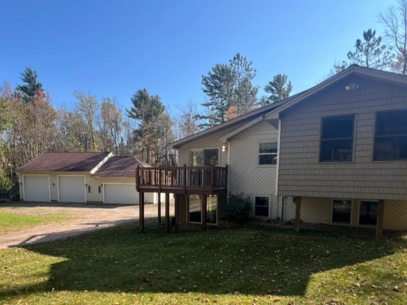 Residentialhouse for sale picture with an address of  N4040 Western Avenue in Birchwood and a list price of 375000