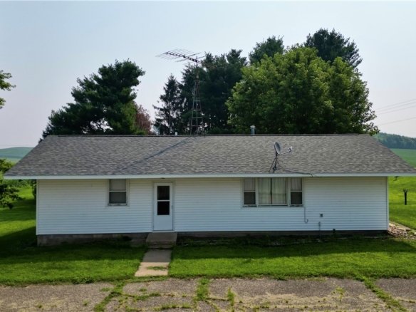 Residentialhouse for sale picture with an address of  W1080 County Road A  in Mondovi and a list price of 374900
