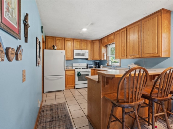 Residentialhouse for sale picture with an address of  W8040 State Road 29  in River Falls and a list price of 510000