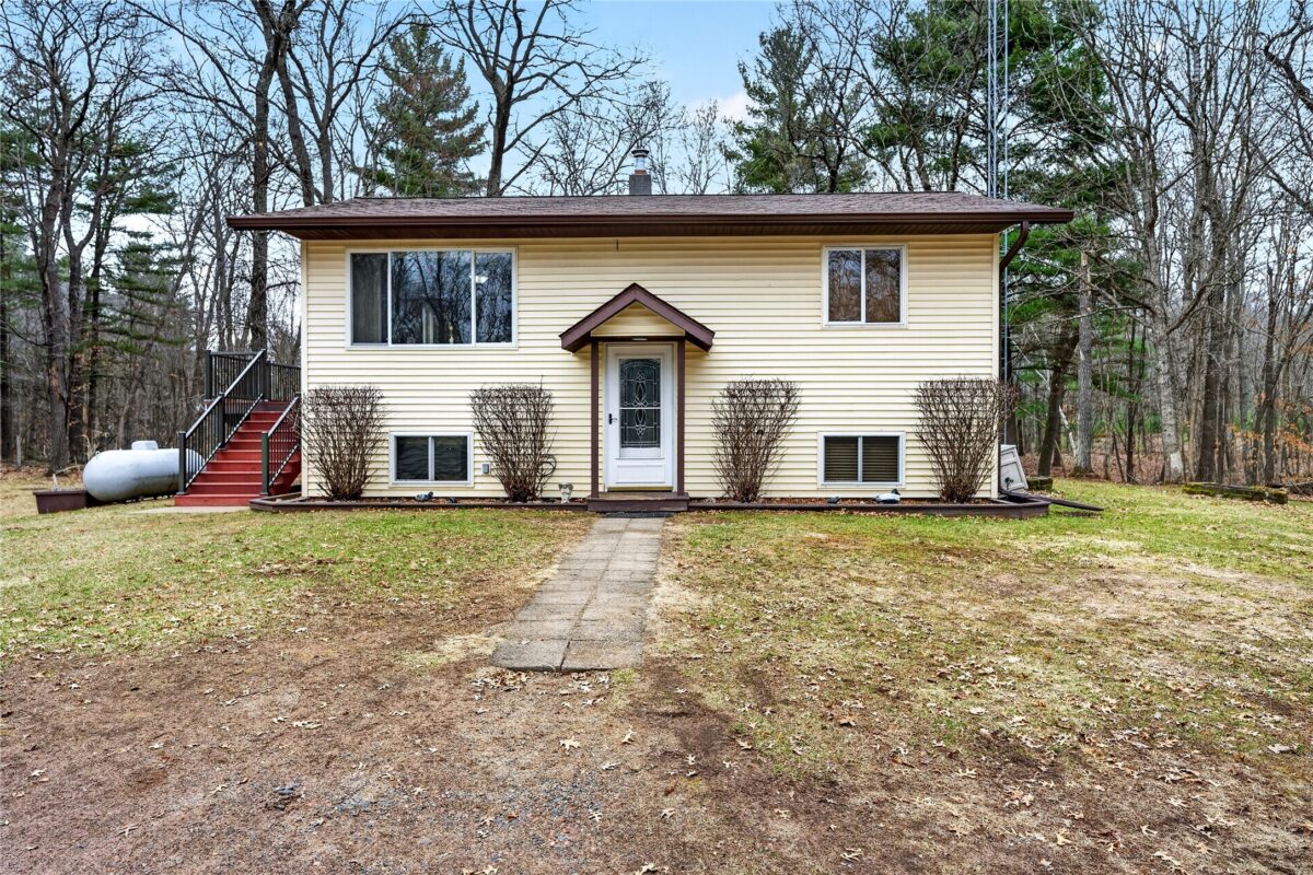N6450 Ellsworth Lake Drive  Spooner WI 54801 — photo 4