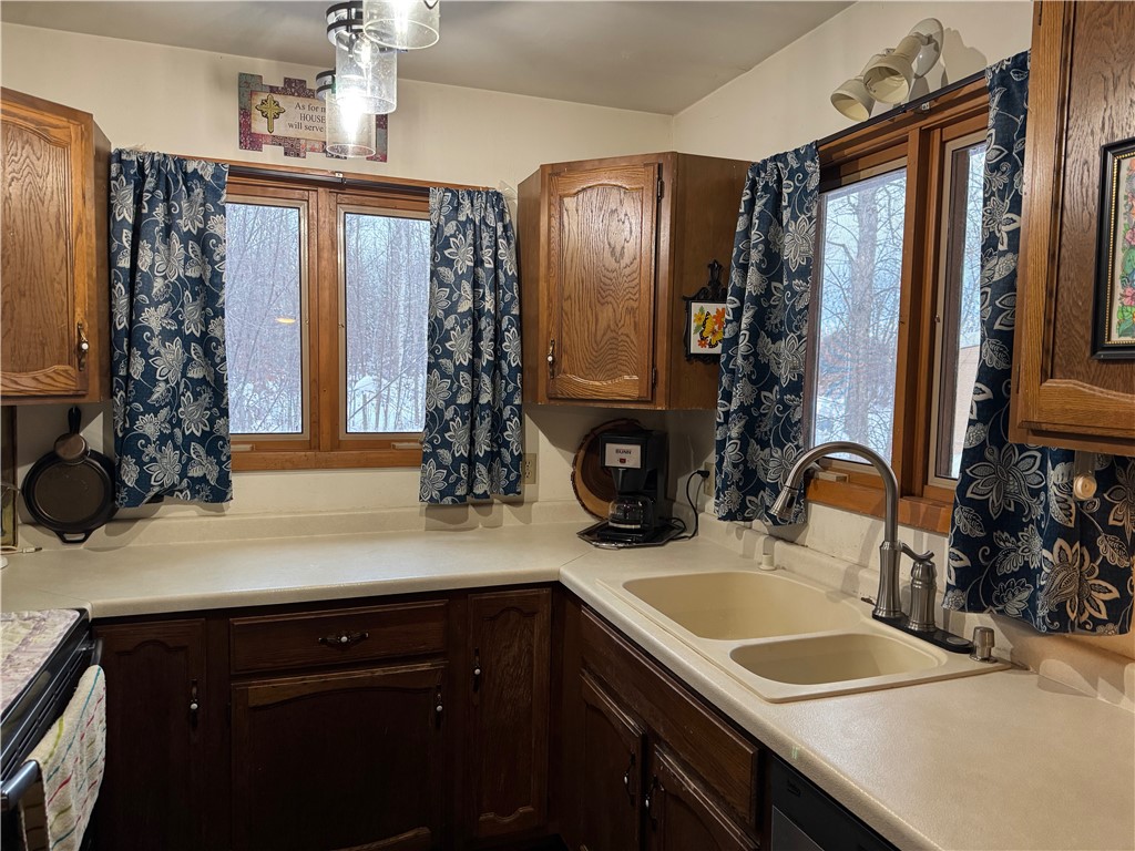 10922-Stone-Solon-Springs-WI-54873-6